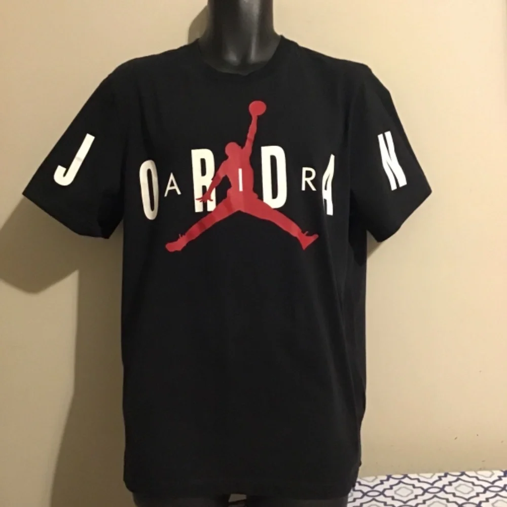 🔥SALE! JORDAN,unisex, new cond. see pics. Great graphics, unisex Buy now! 🔥 - Picture 2 of 4